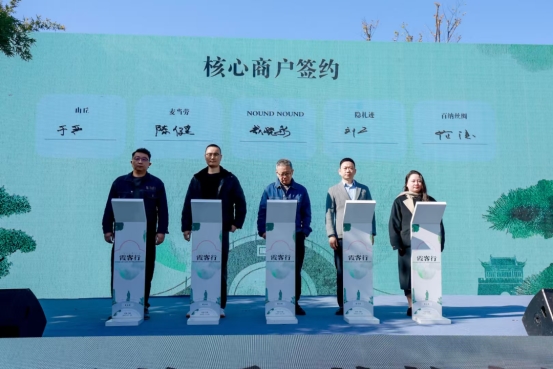 1764428419-2bb099c90ef55bc